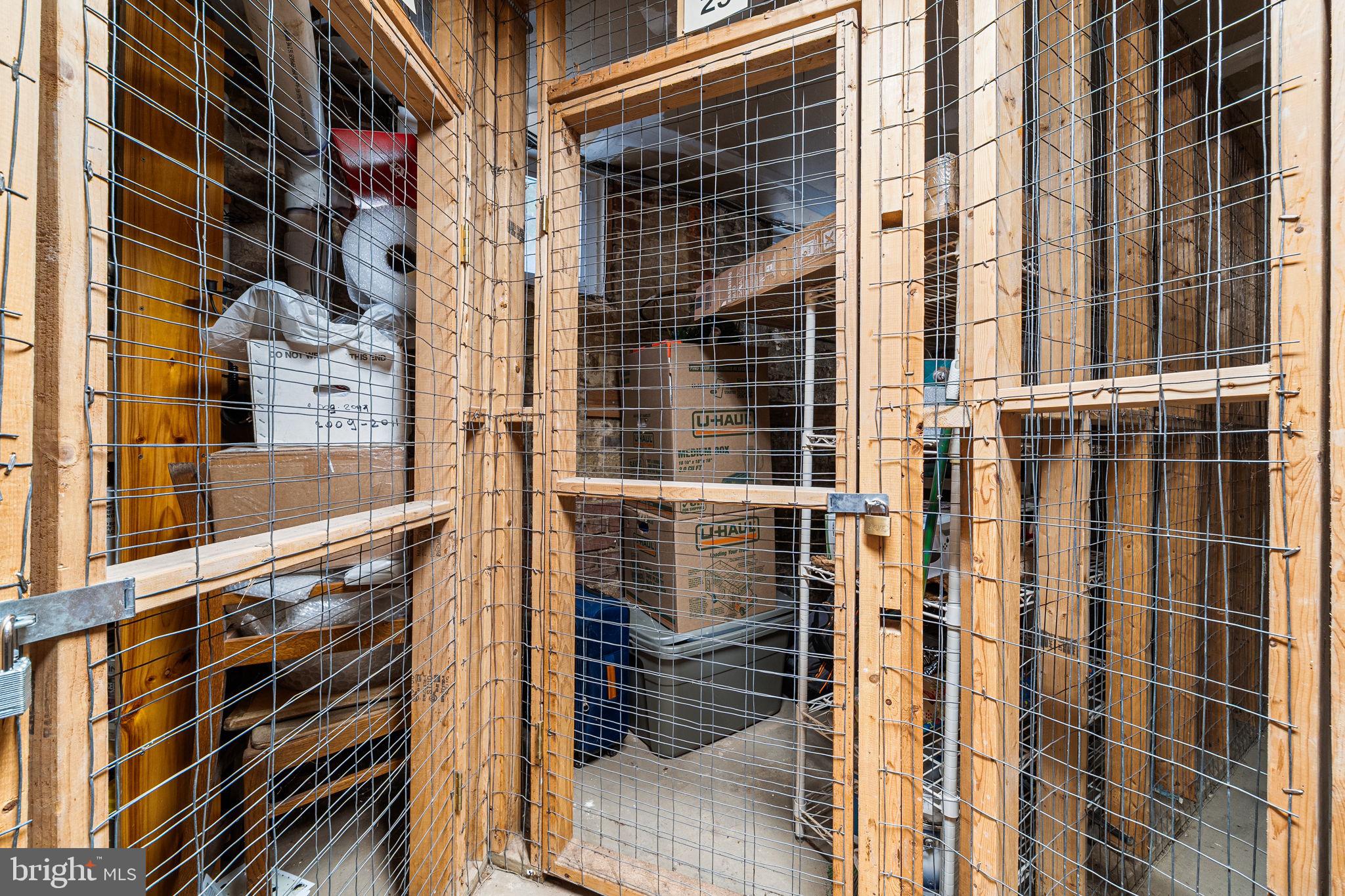 1423 R STREET NW 402