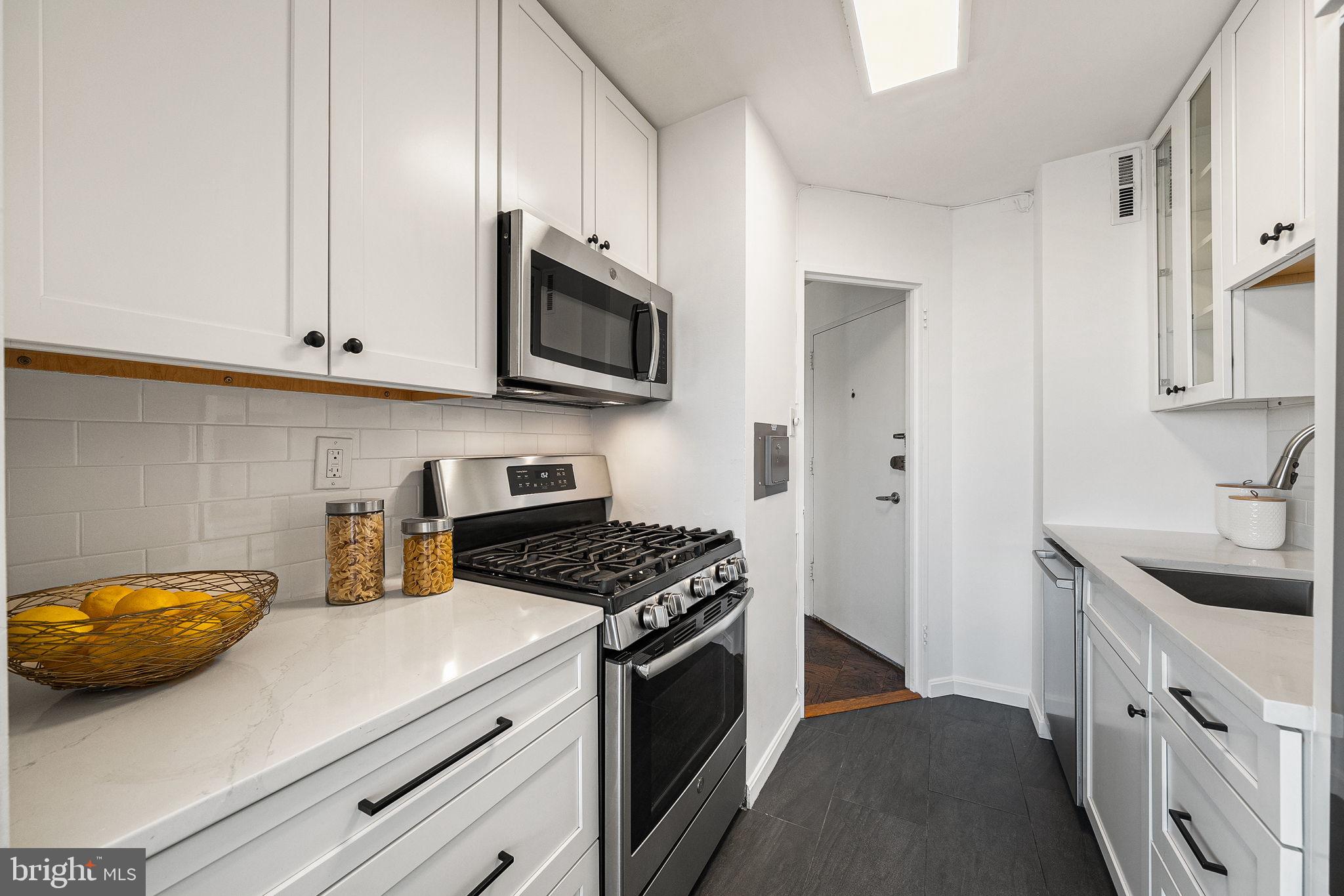 1545 18TH STREET NW 722