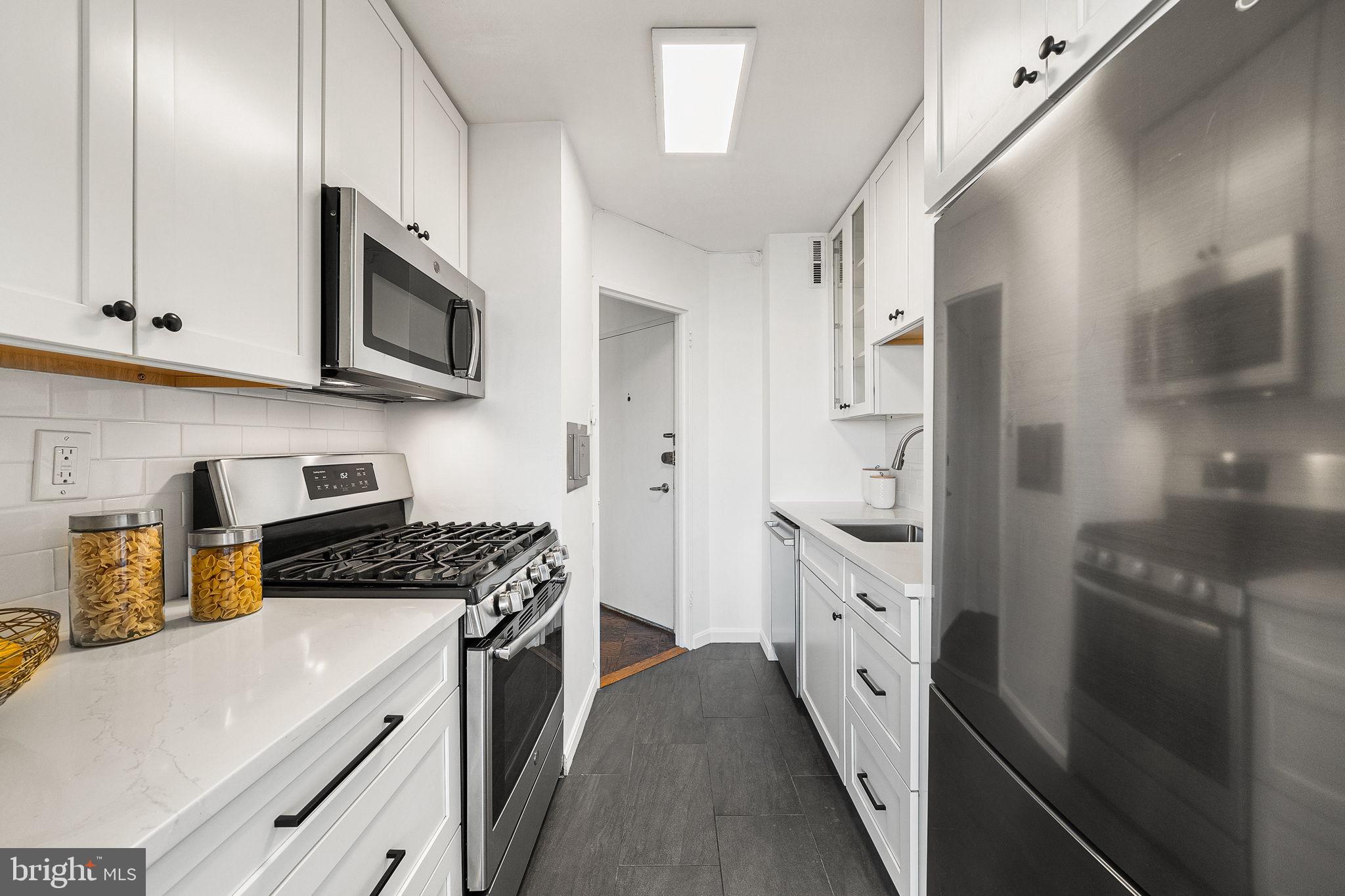 1545 18TH STREET NW 722