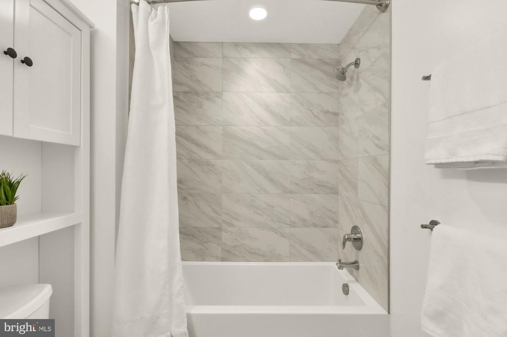 3541 11TH STREET NW 202