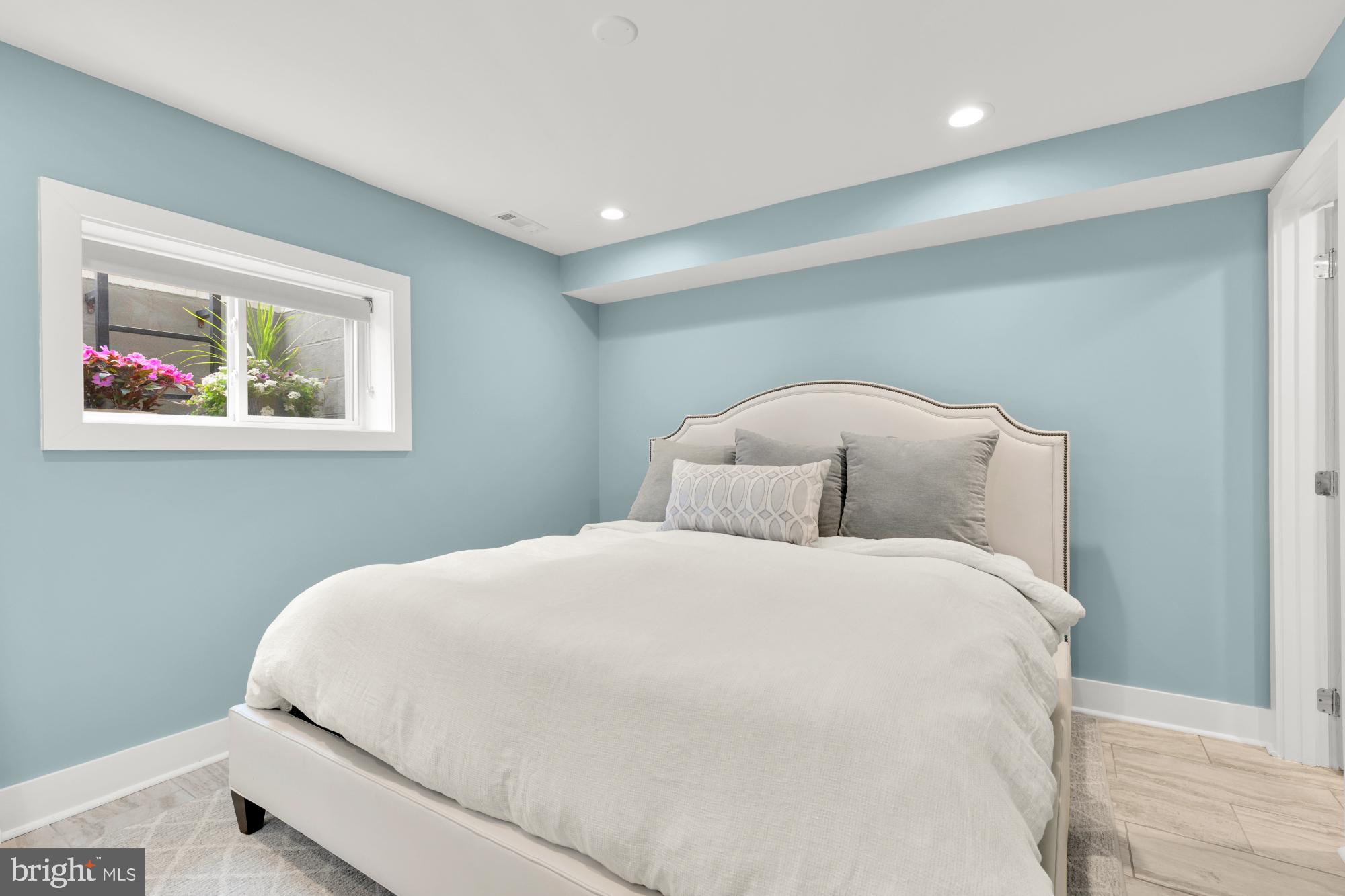 4324 14TH STREET NW 1