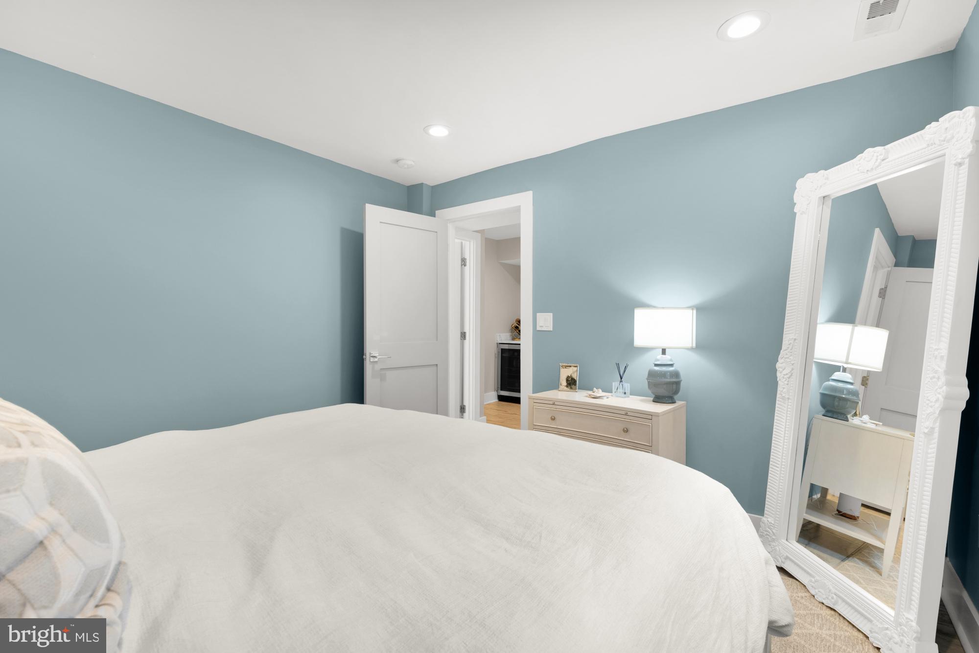 4324 14TH STREET NW 1