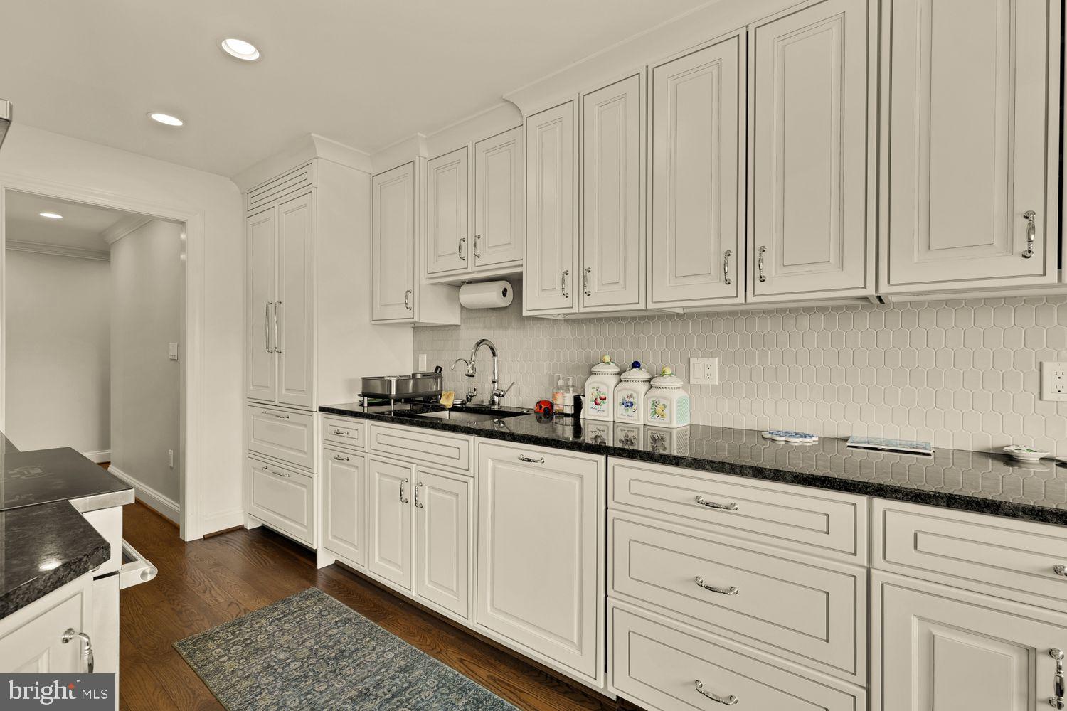 3101 NEW MEXICO AVENUE NW 1001