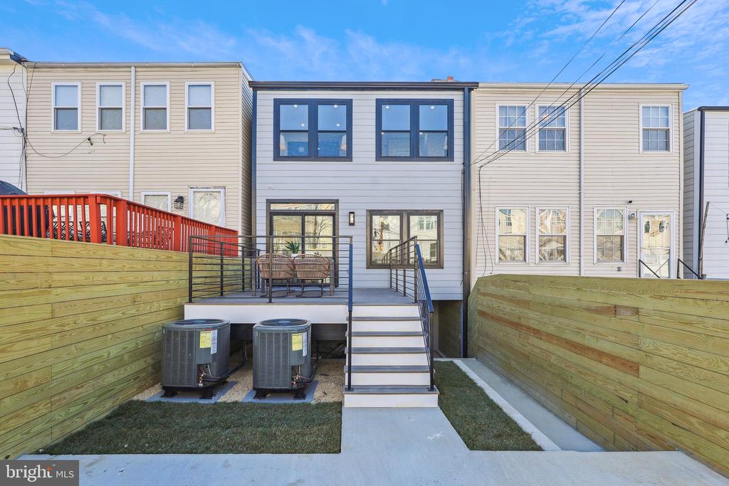 411 DECATUR STREET NW