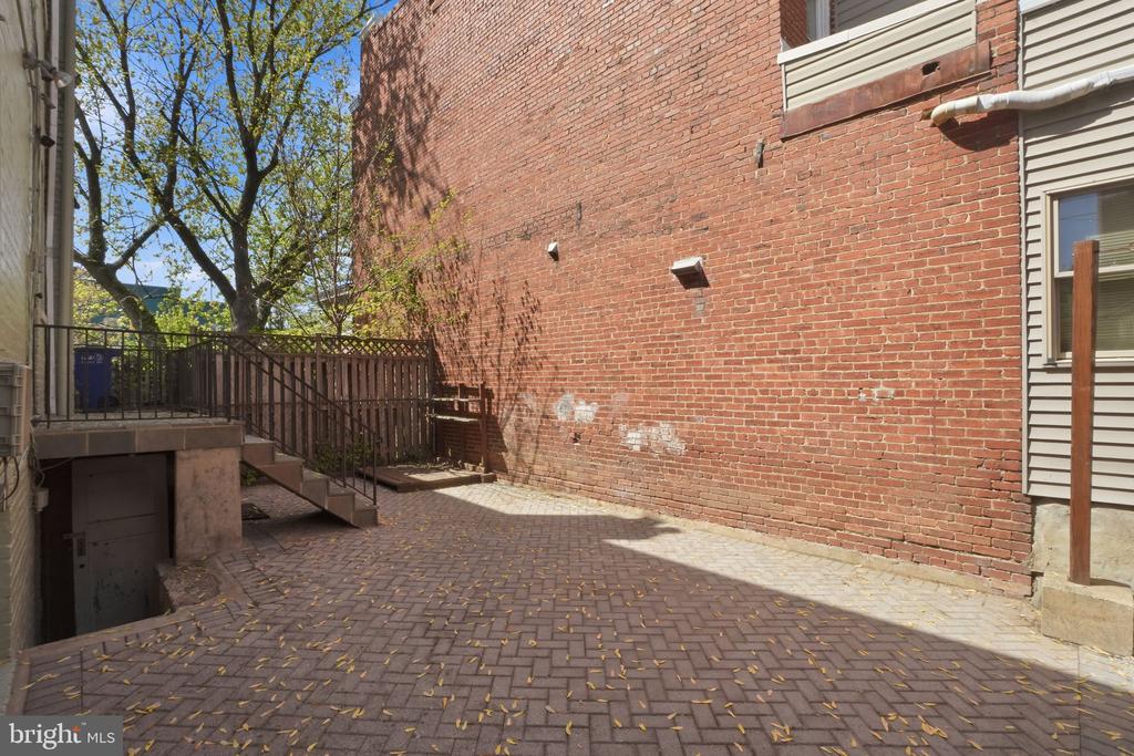 627 UPSHUR STREET NW