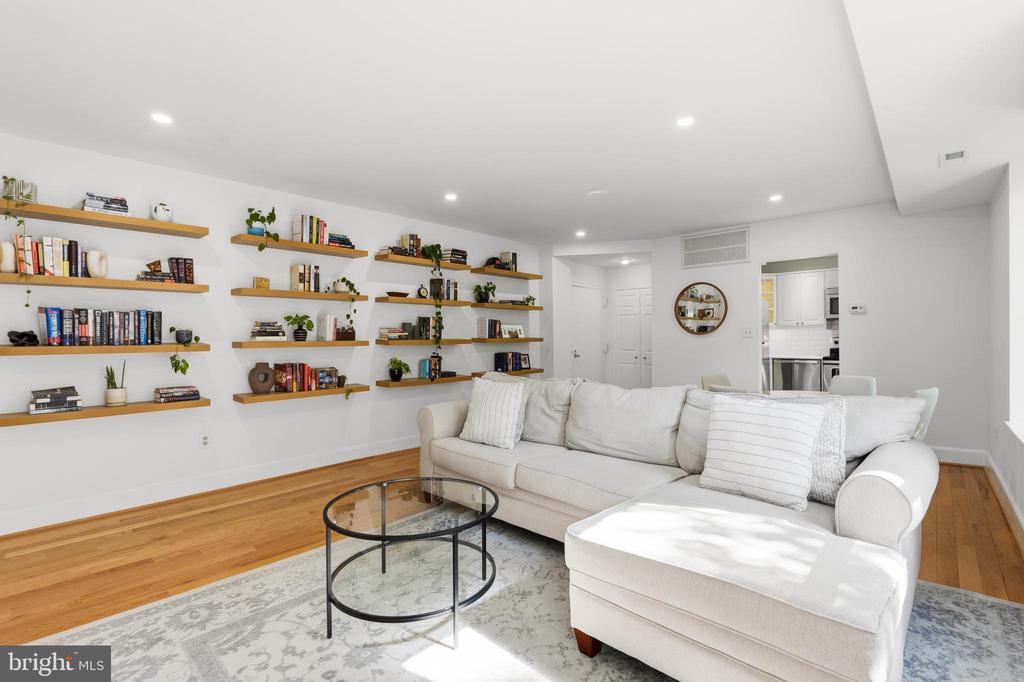 1115 12TH STREET NW 201