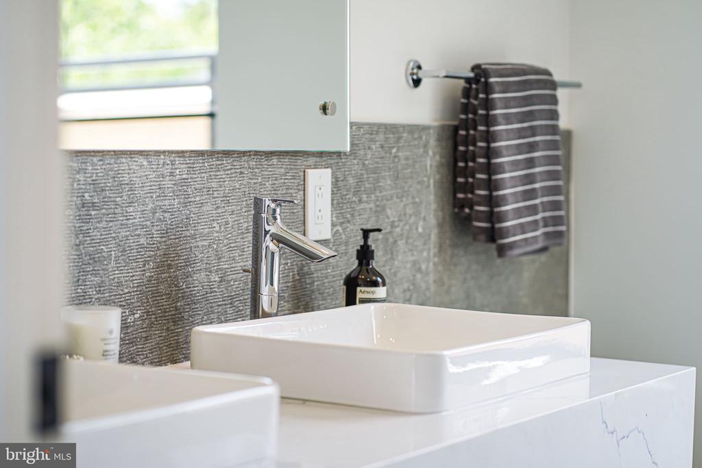 2905 NEWARK STREET NW