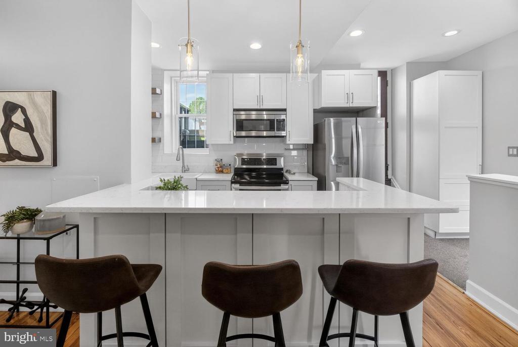 2510 CLIFFBOURNE PLACE NW Unit: 300