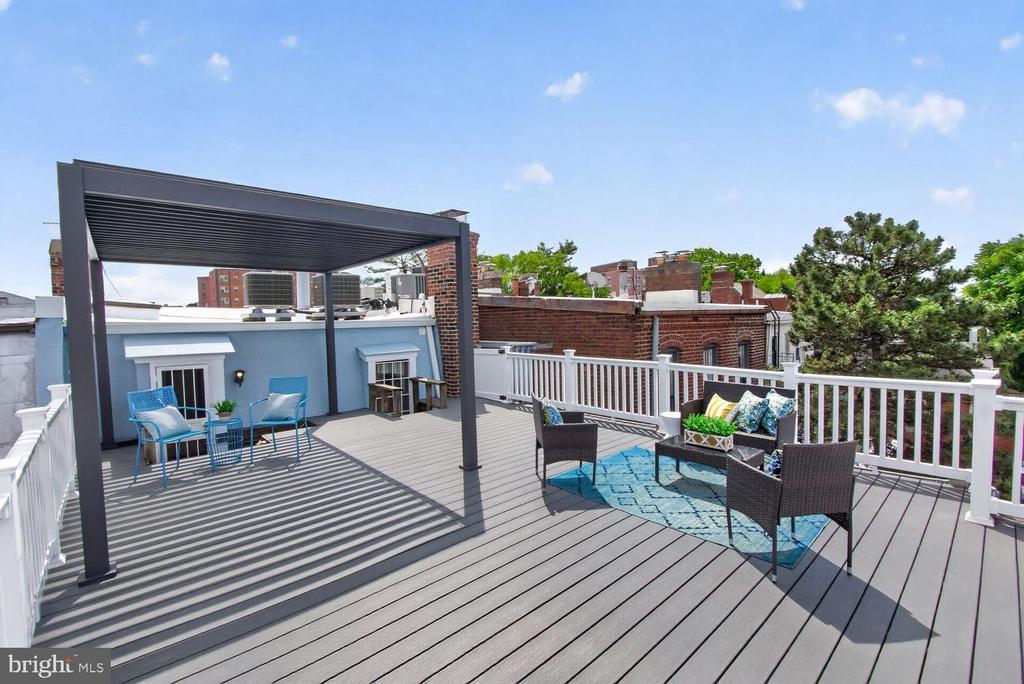 2510 CLIFFBOURNE PLACE NW Unit: 300