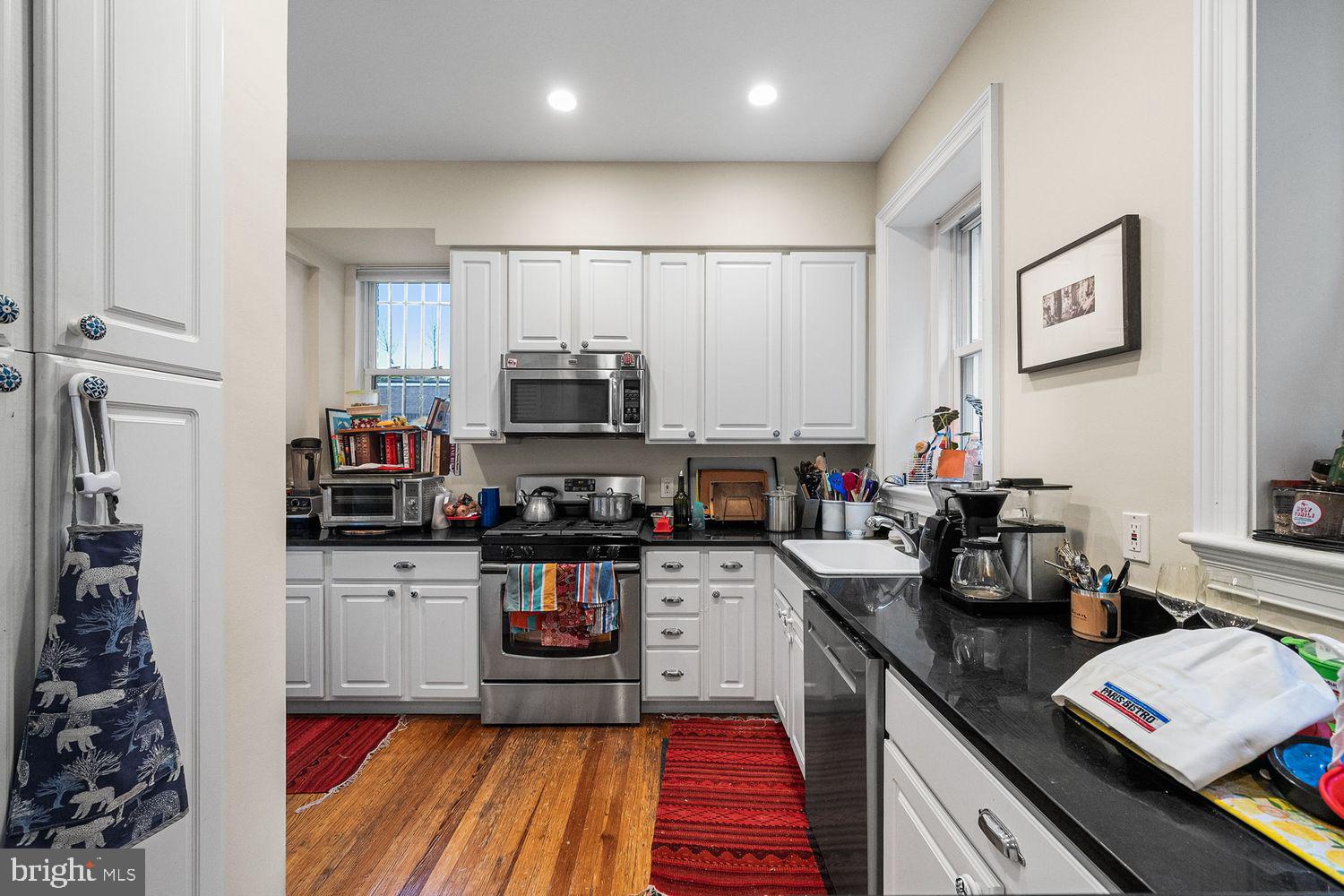 1423 R STREET NW 105