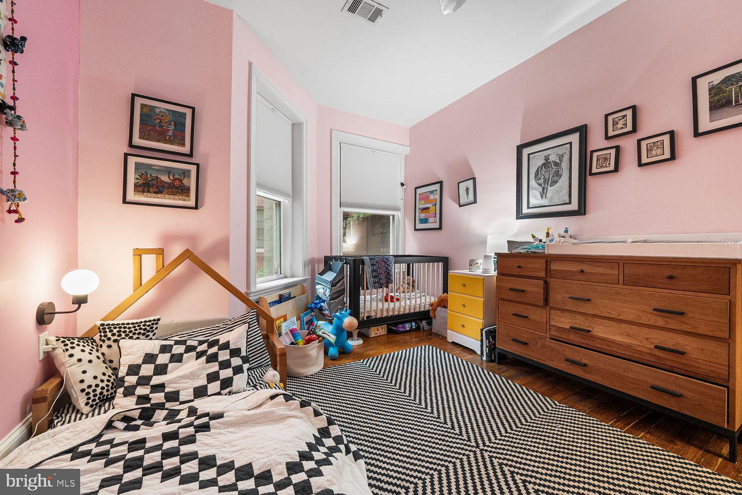 1423 R STREET NW 105