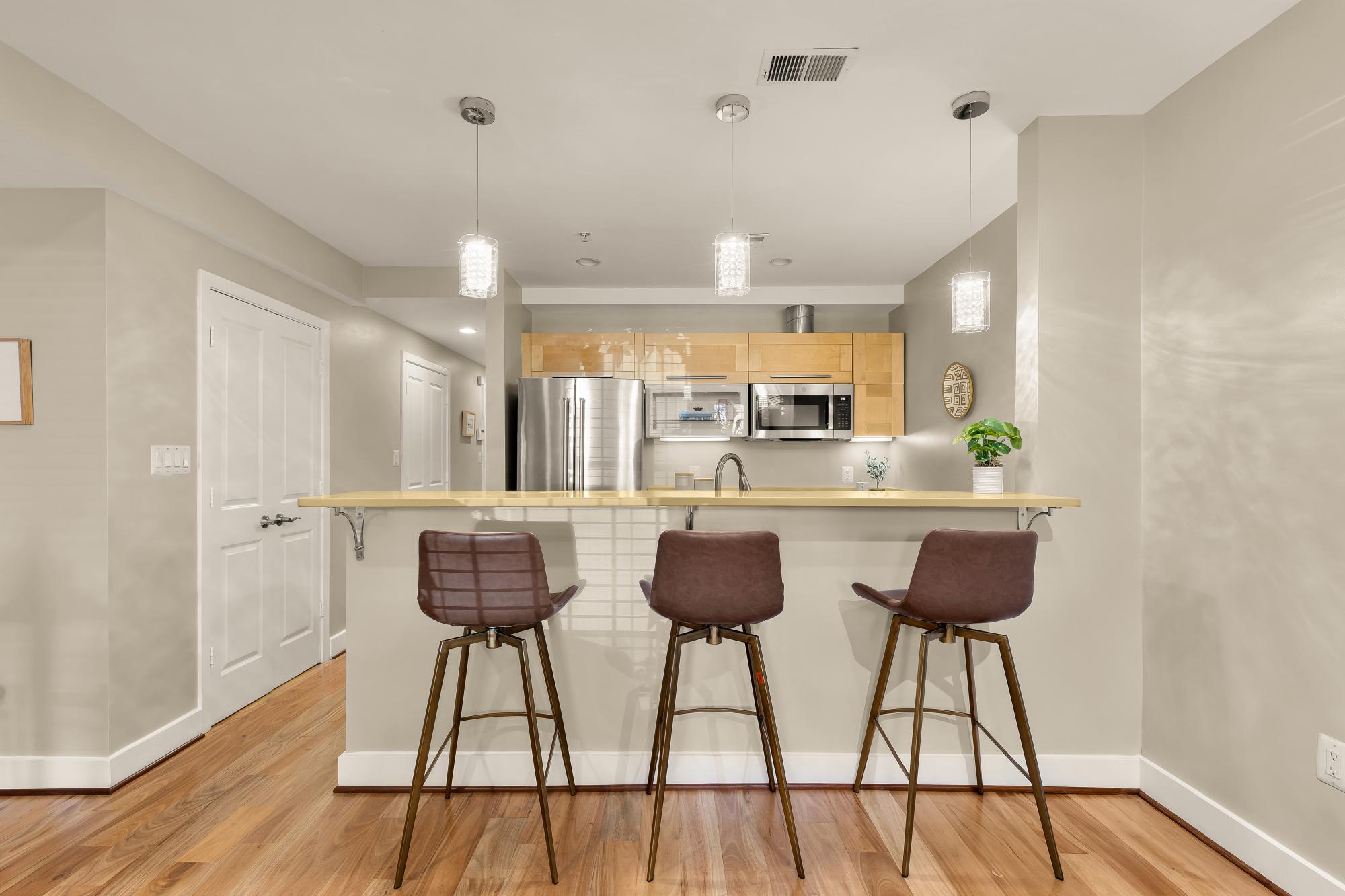 2434 ONTARIO NW 1