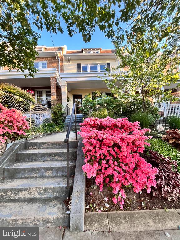 424 ALLISON STREET NW