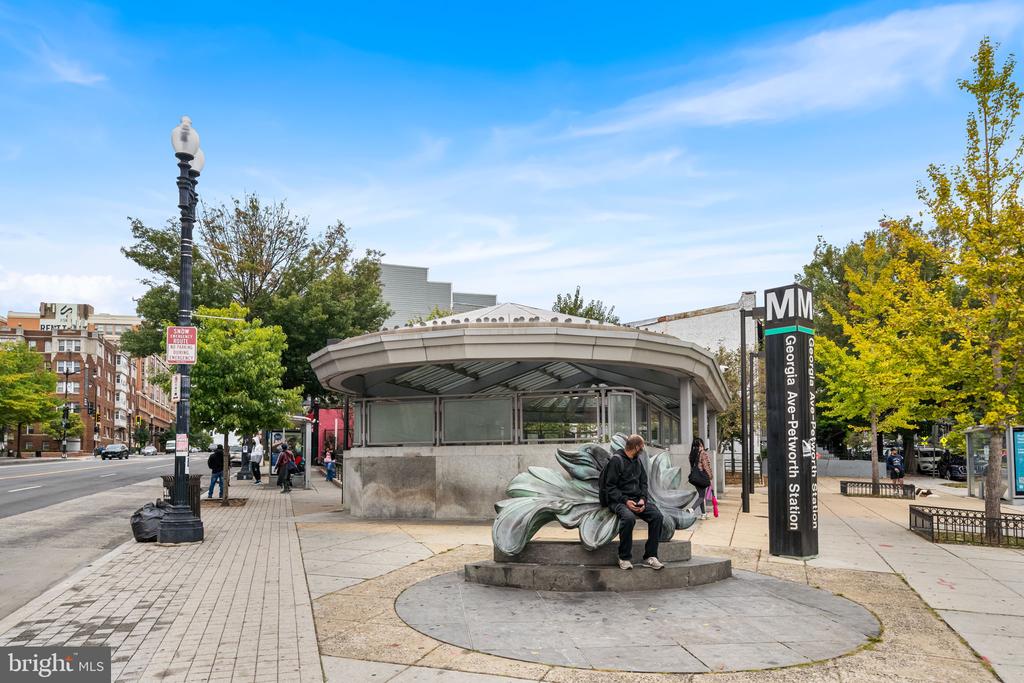 1437 SPRING ROAD NW Unit: 25