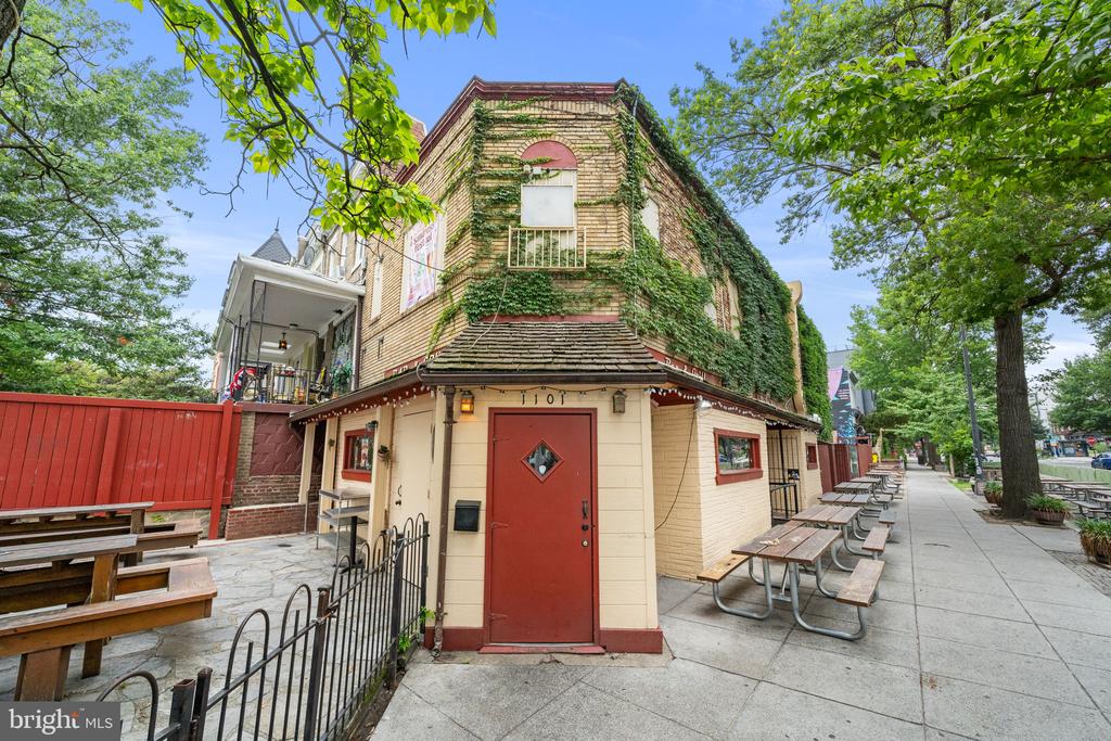 1437 SPRING ROAD NW Unit: 25