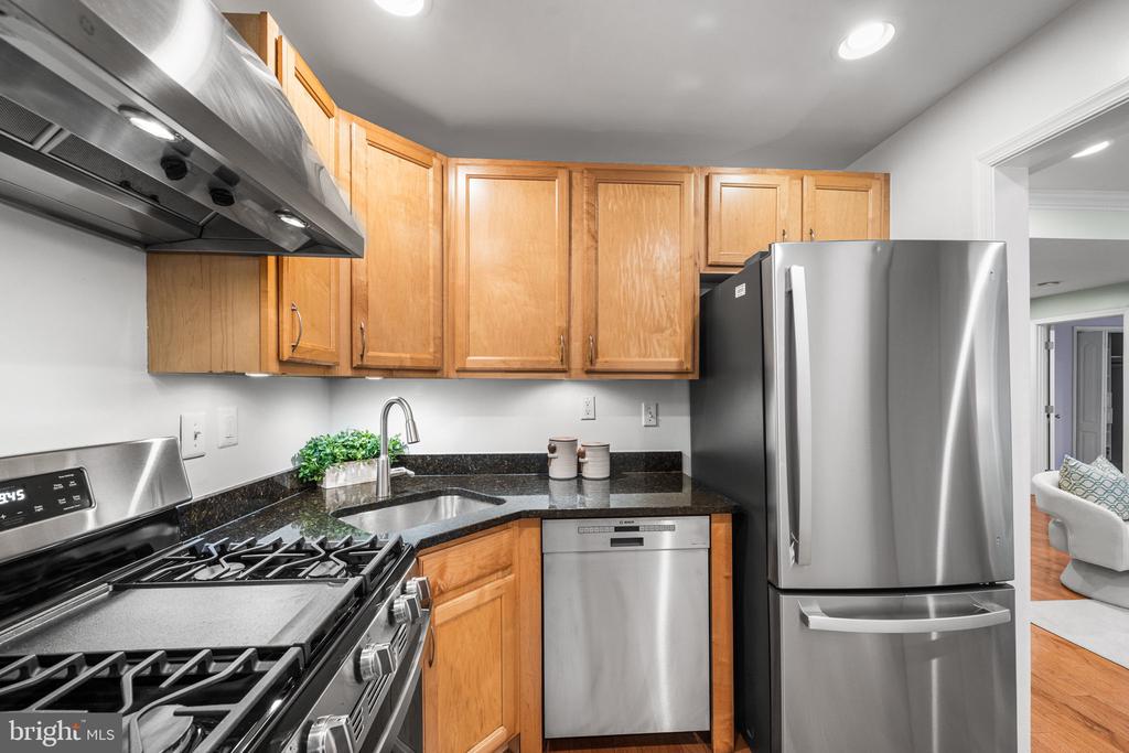 1437 SPRING ROAD NW Unit: 25