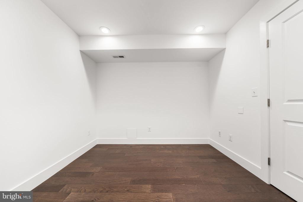 3904 KANSAS AVENUE NW Unit: 1