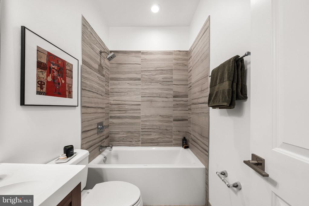 3904 KANSAS AVENUE NW Unit: 1