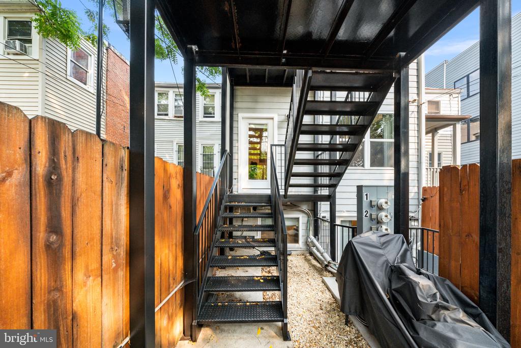 3904 KANSAS AVENUE NW Unit: 1
