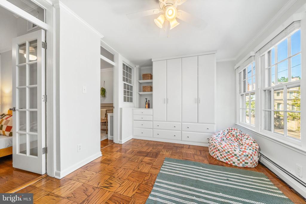 2303 38TH STREET NW