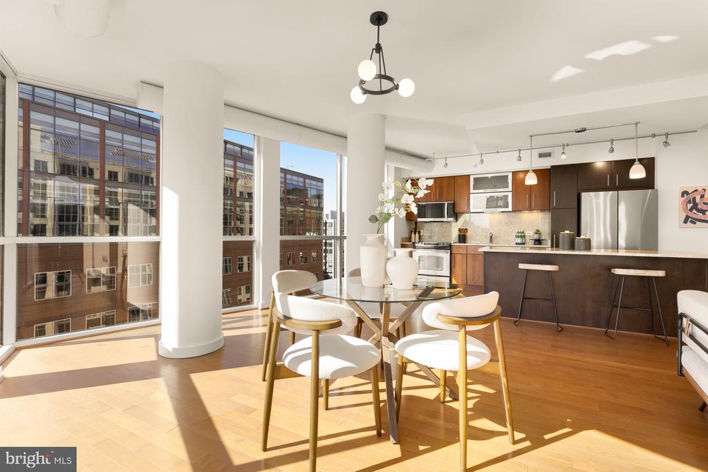 1025 1ST STREET SE Unit: 1113