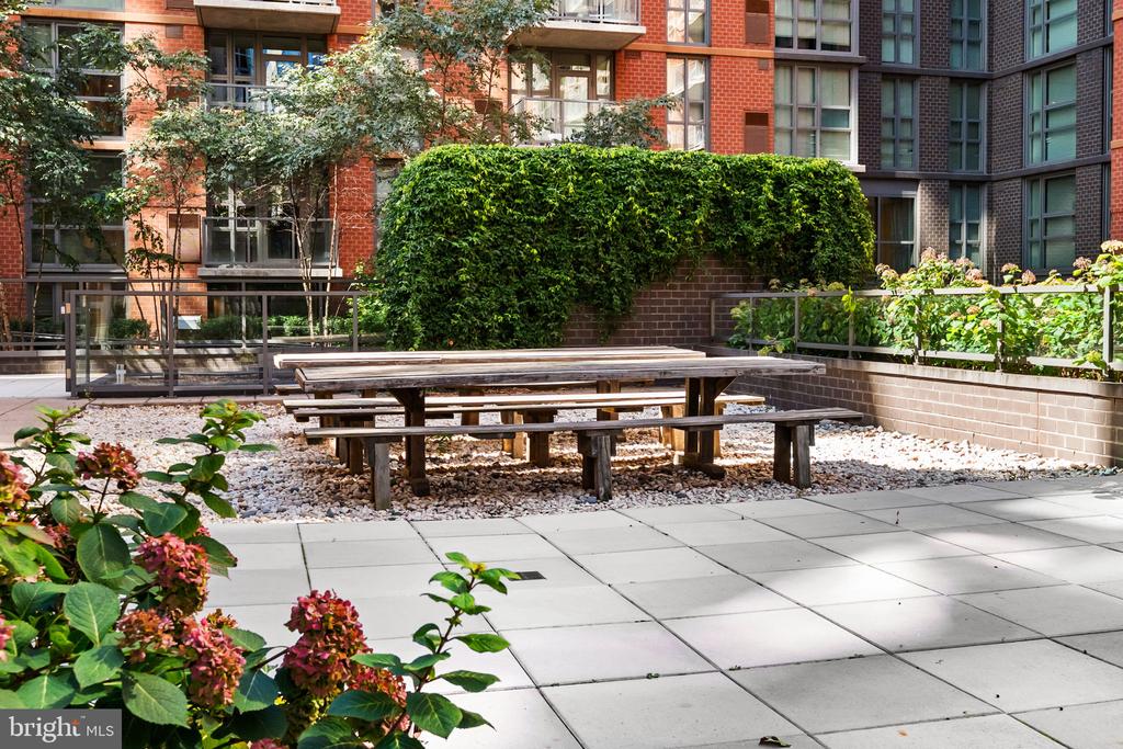 1025 1ST STREET SE Unit: 1113