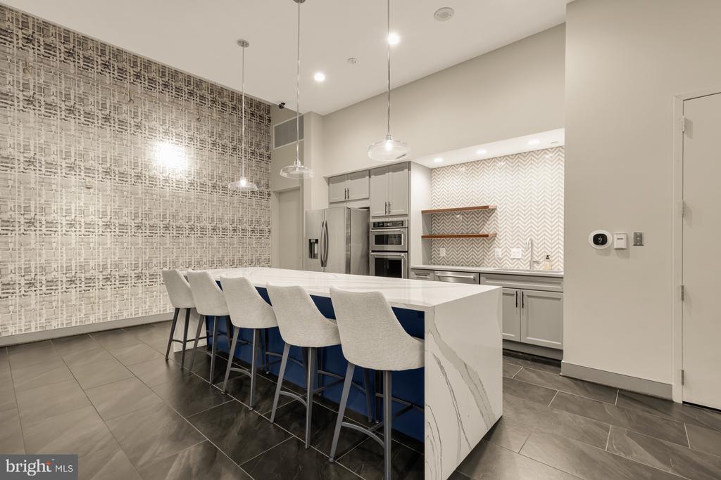 1025 1ST STREET SE Unit: 1113