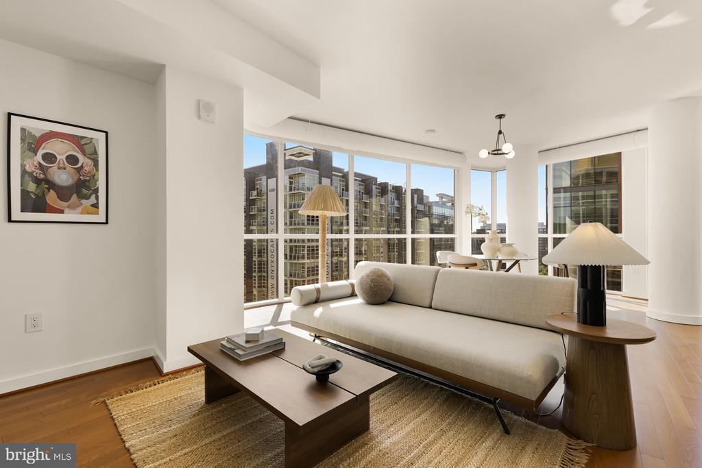 1025 1ST STREET SE Unit: 1113