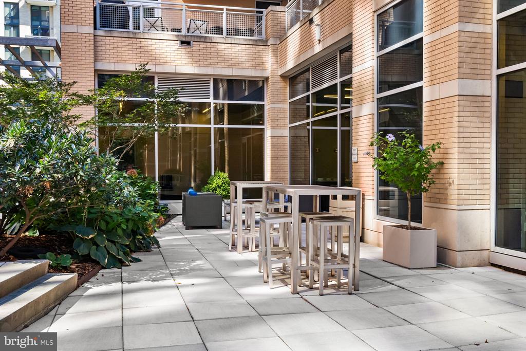 1025 1ST STREET SE Unit: 1113