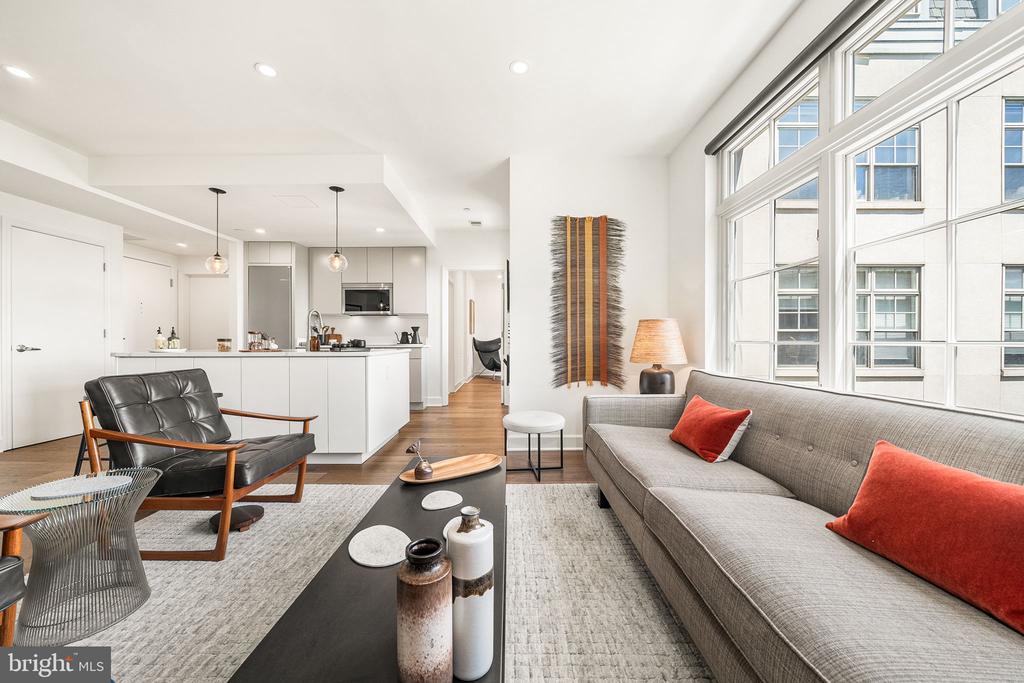 150 V STREET NW Unit: V205