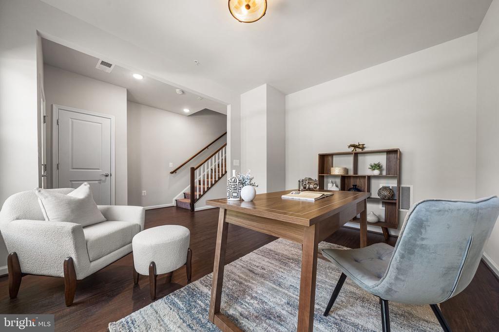 222 NARROWLEAF WAY