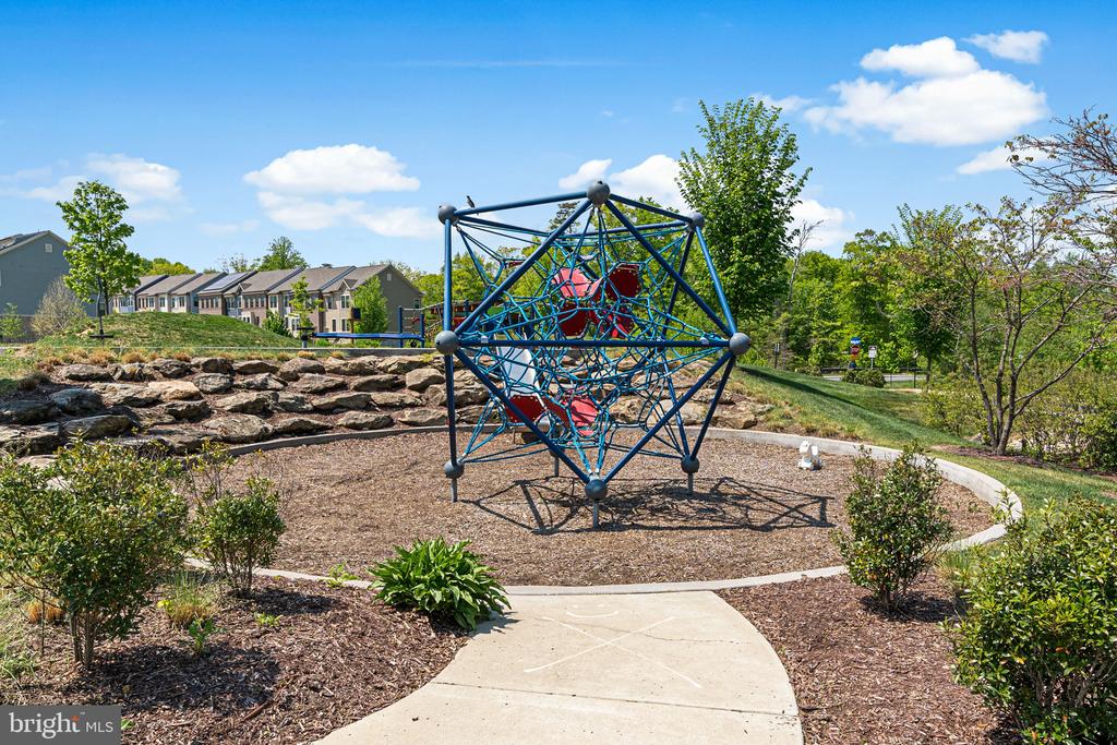 222 NARROWLEAF WAY