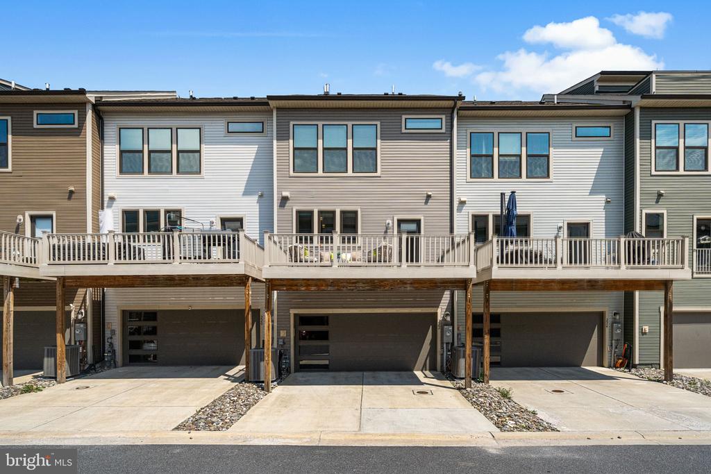 222 NARROWLEAF WAY