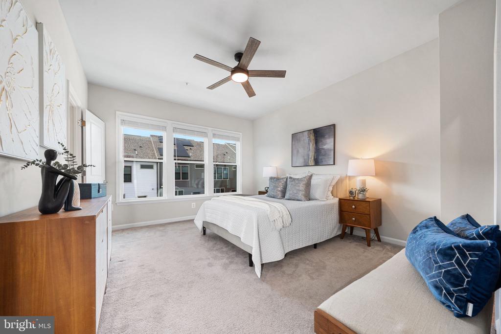 222 NARROWLEAF WAY