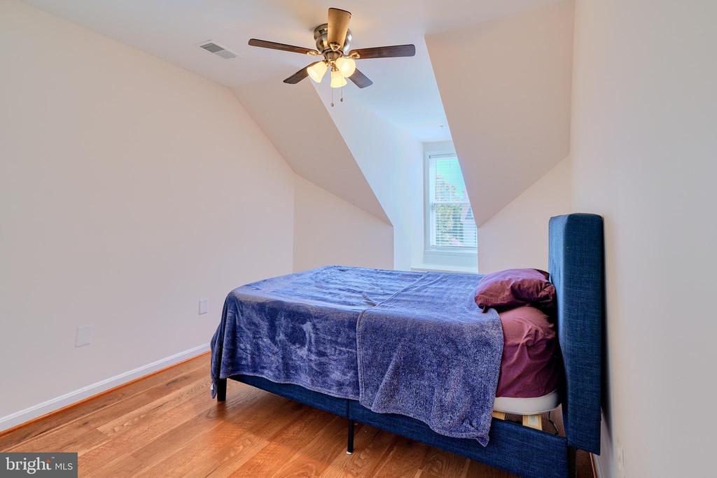 2269 Merion Pond