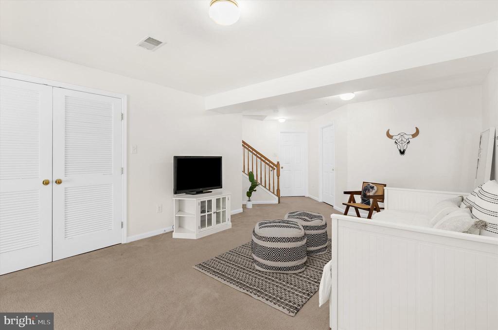 8719 LASALLE COURT