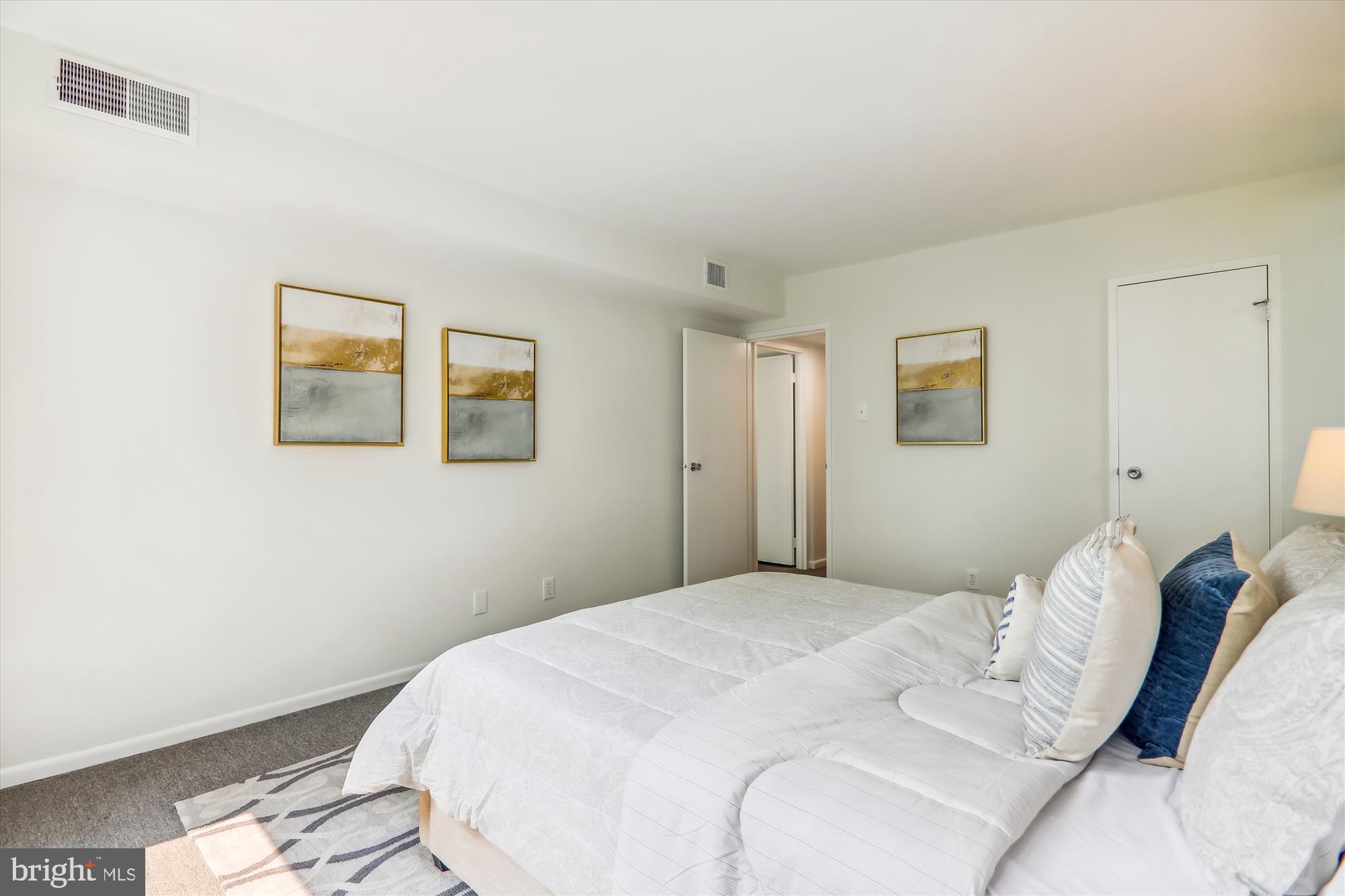 4920 Sentinel Dr #3-406