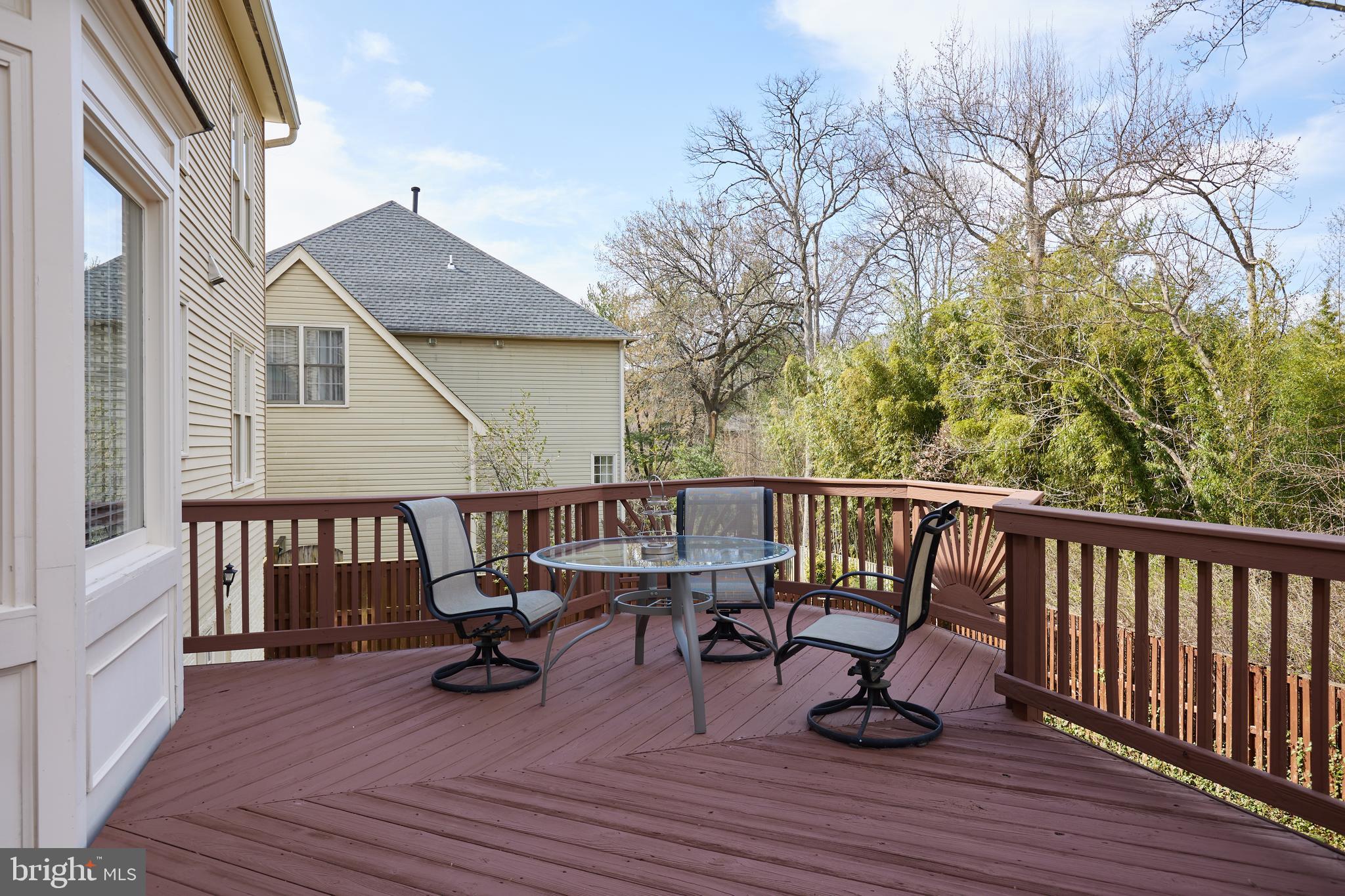 6007 Manor Oak Way