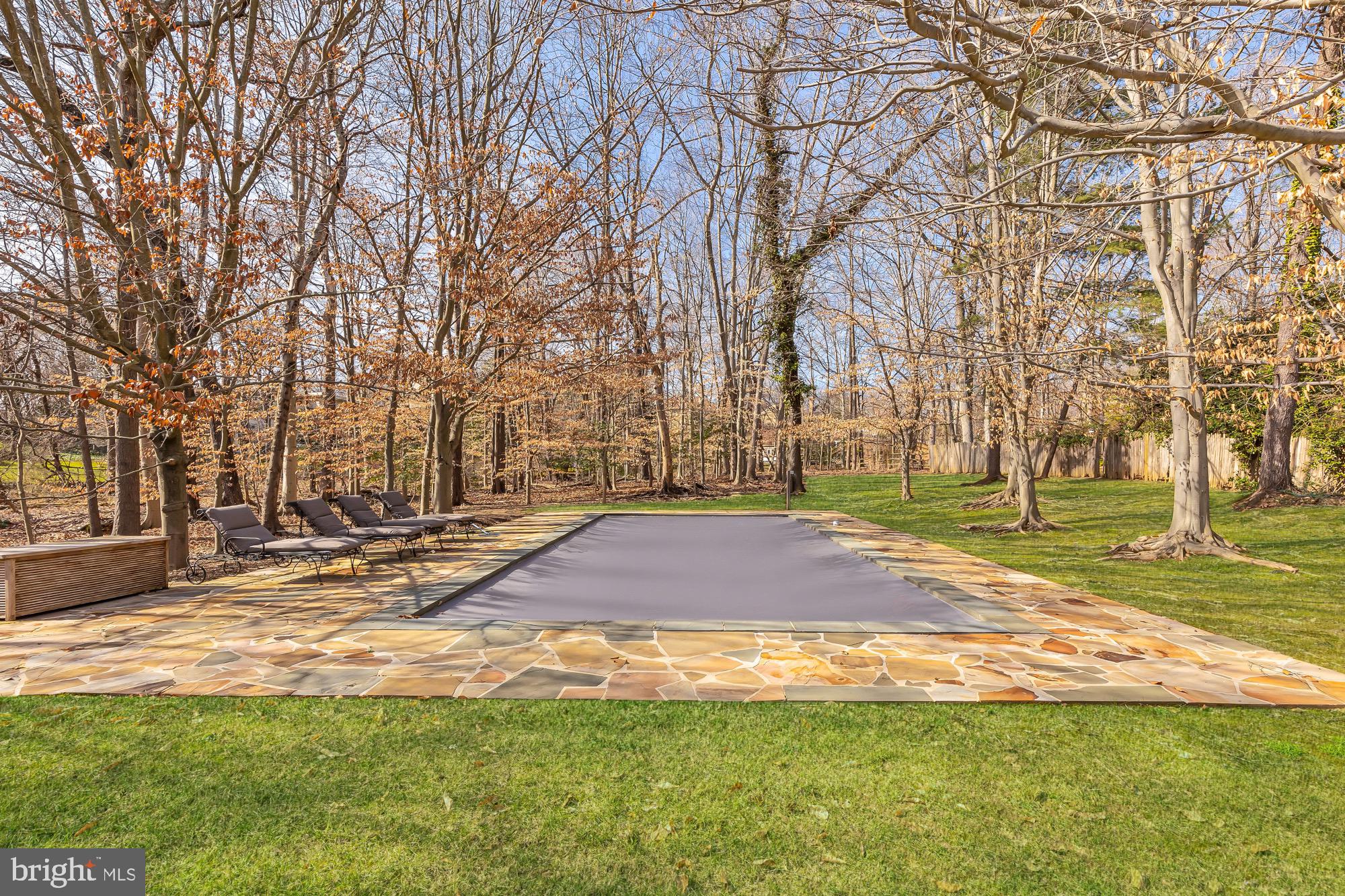 10004 Iron Gate Rd