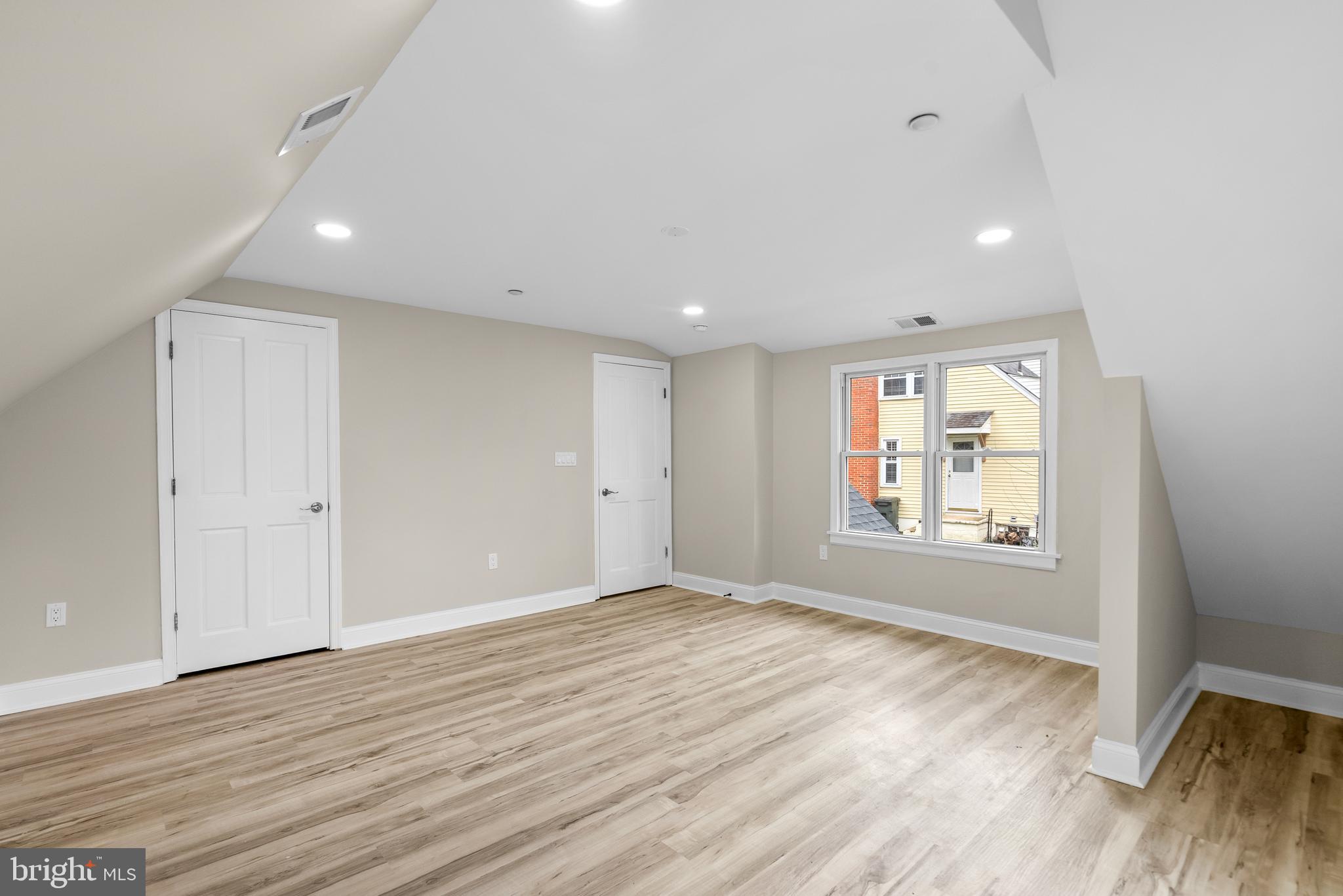 10412 Mannakee St