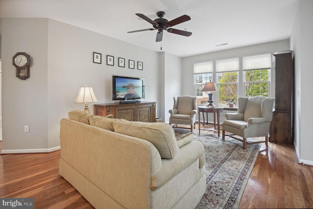 130 Chevy Chase St #205