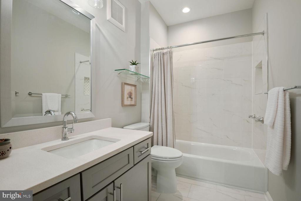 130 Chevy Chase St #205