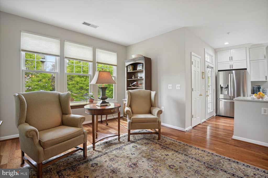 130 Chevy Chase St #205