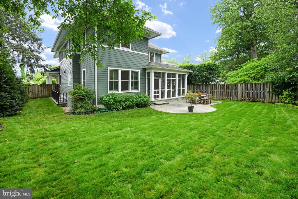 5105 Wehawken Rd
