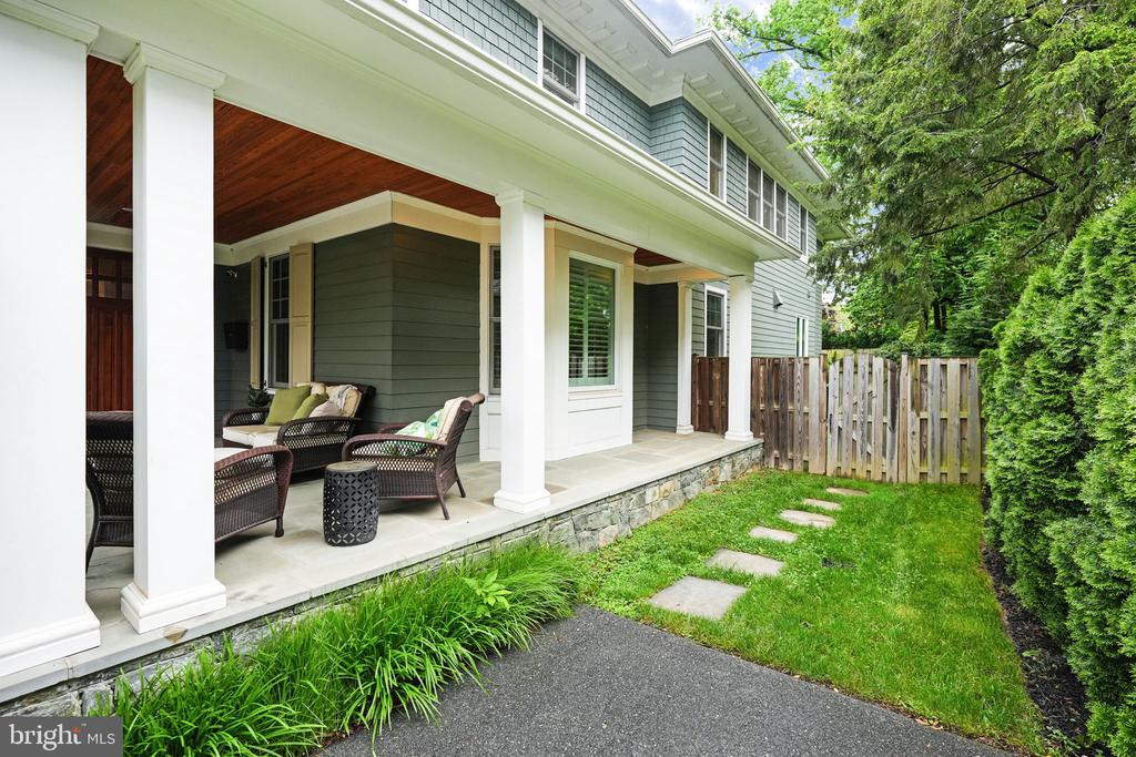 5105 Wehawken Rd
