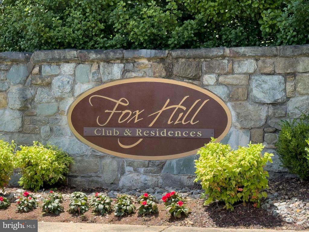 2 Persimmon Ct