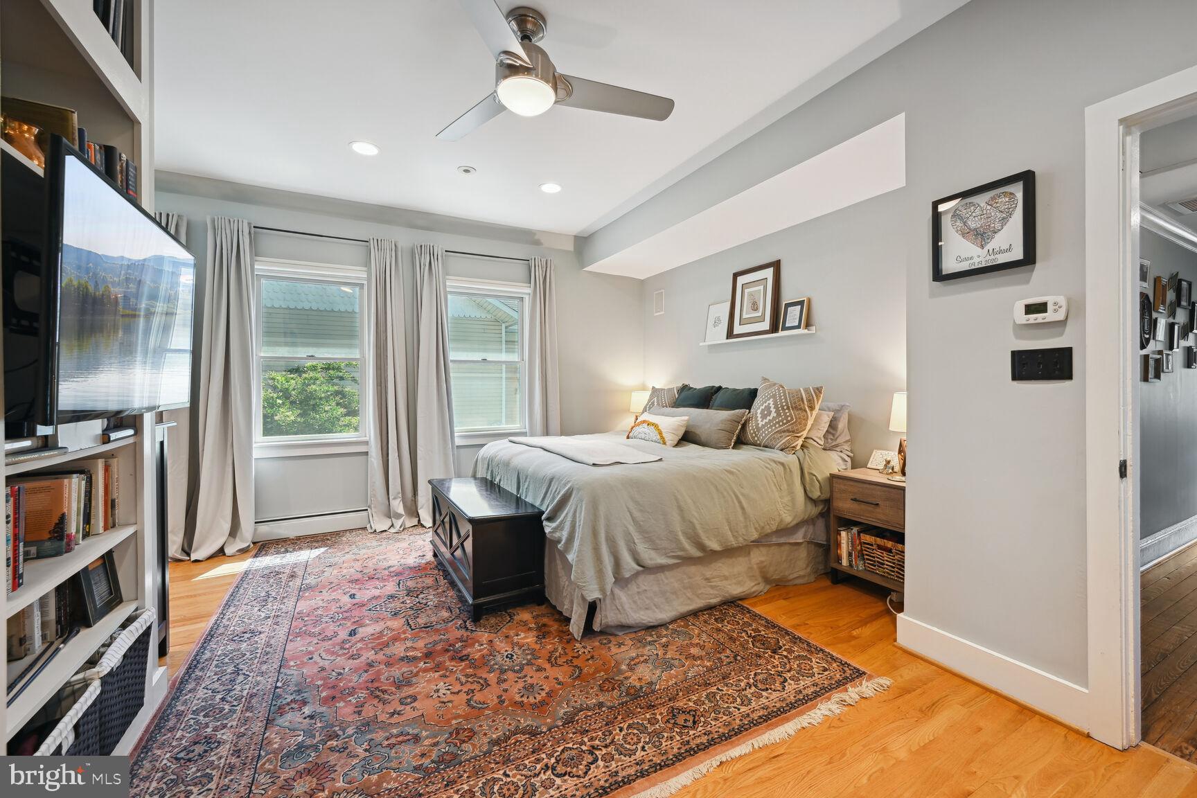737 Thayer Ave