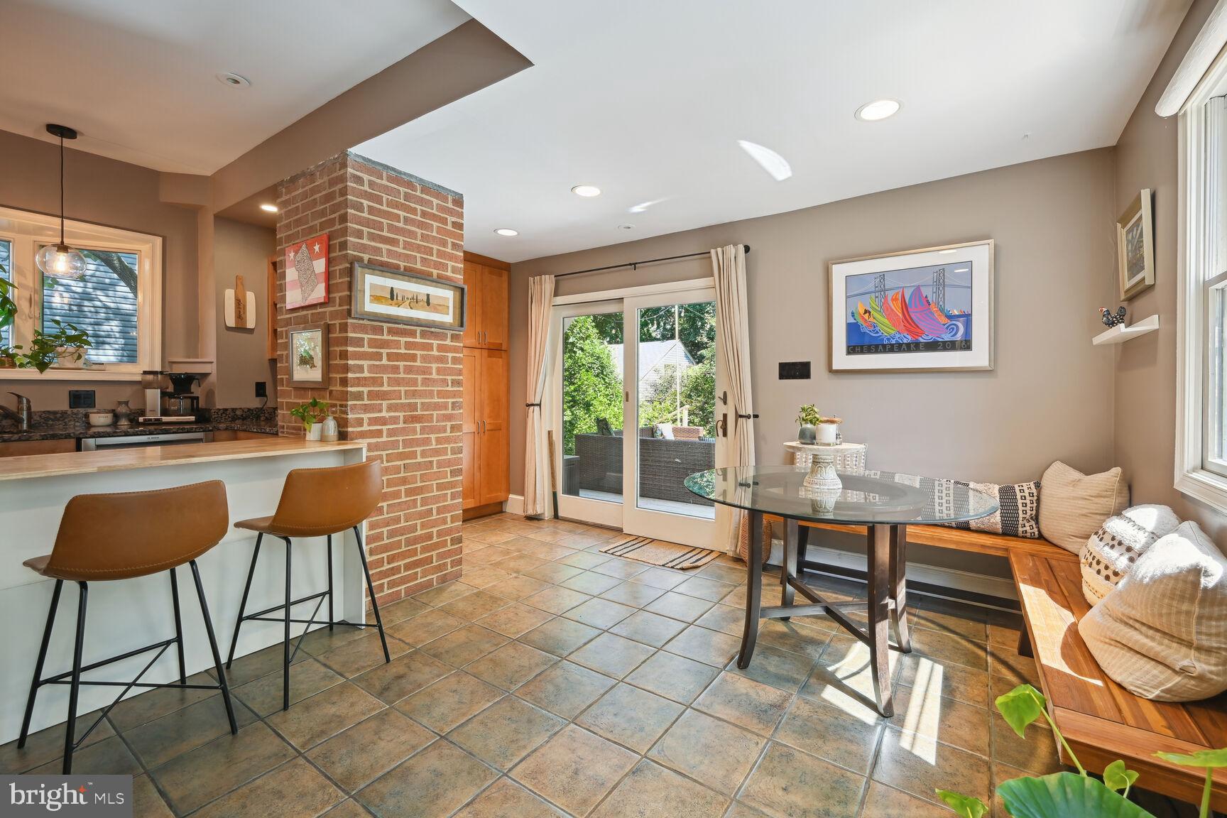 737 Thayer Ave