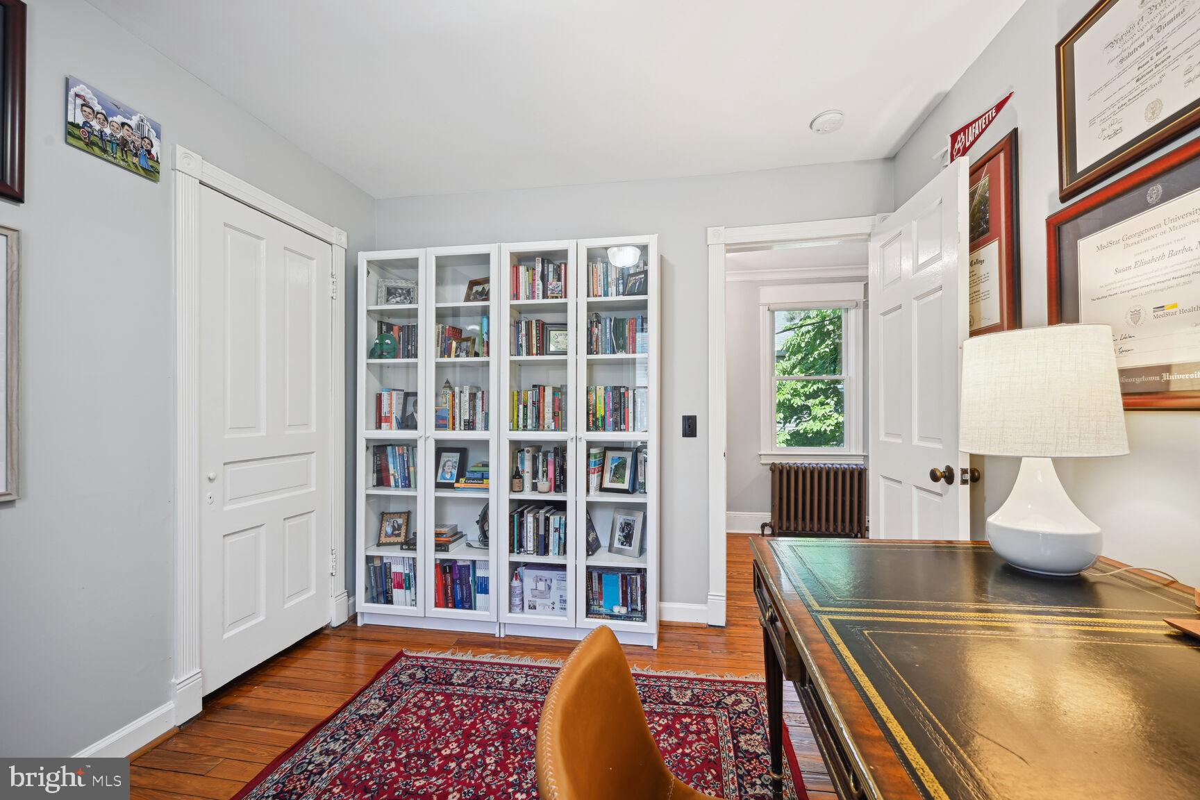737 Thayer Ave