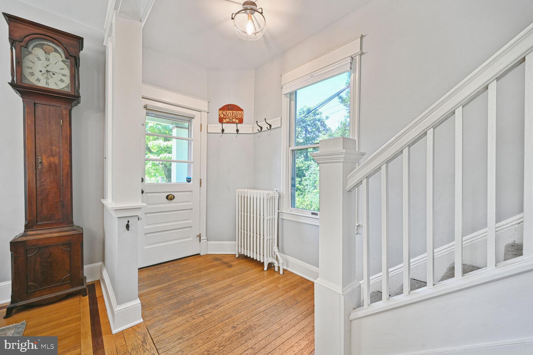 737 Thayer Ave
